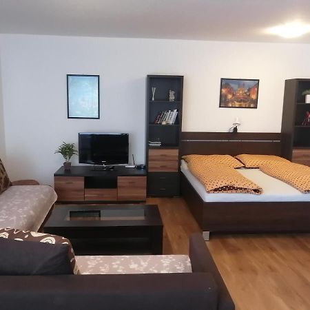 Modern City Center Apartment With Private Parking Martin Esterno foto