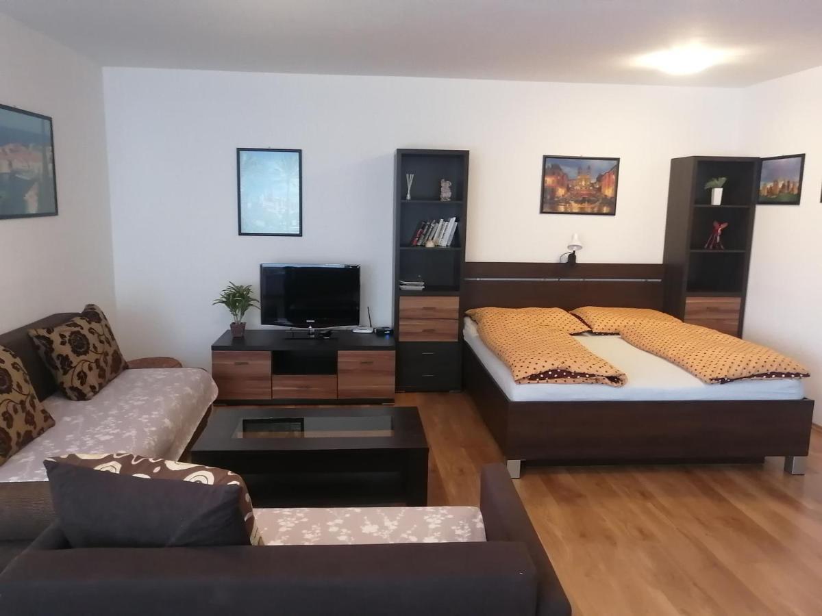 Modern City Center Apartment With Private Parking Martin Esterno foto