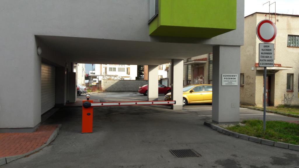 Modern City Center Apartment With Private Parking Martin Esterno foto